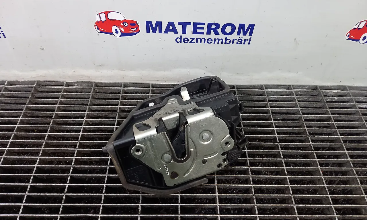 INCUIETOARE USA FATA STANGA BMW X3 2003-2011