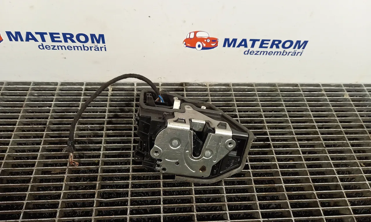 INCUIETOARE USA SPATE DREAPTA BMW X3 2003-2011