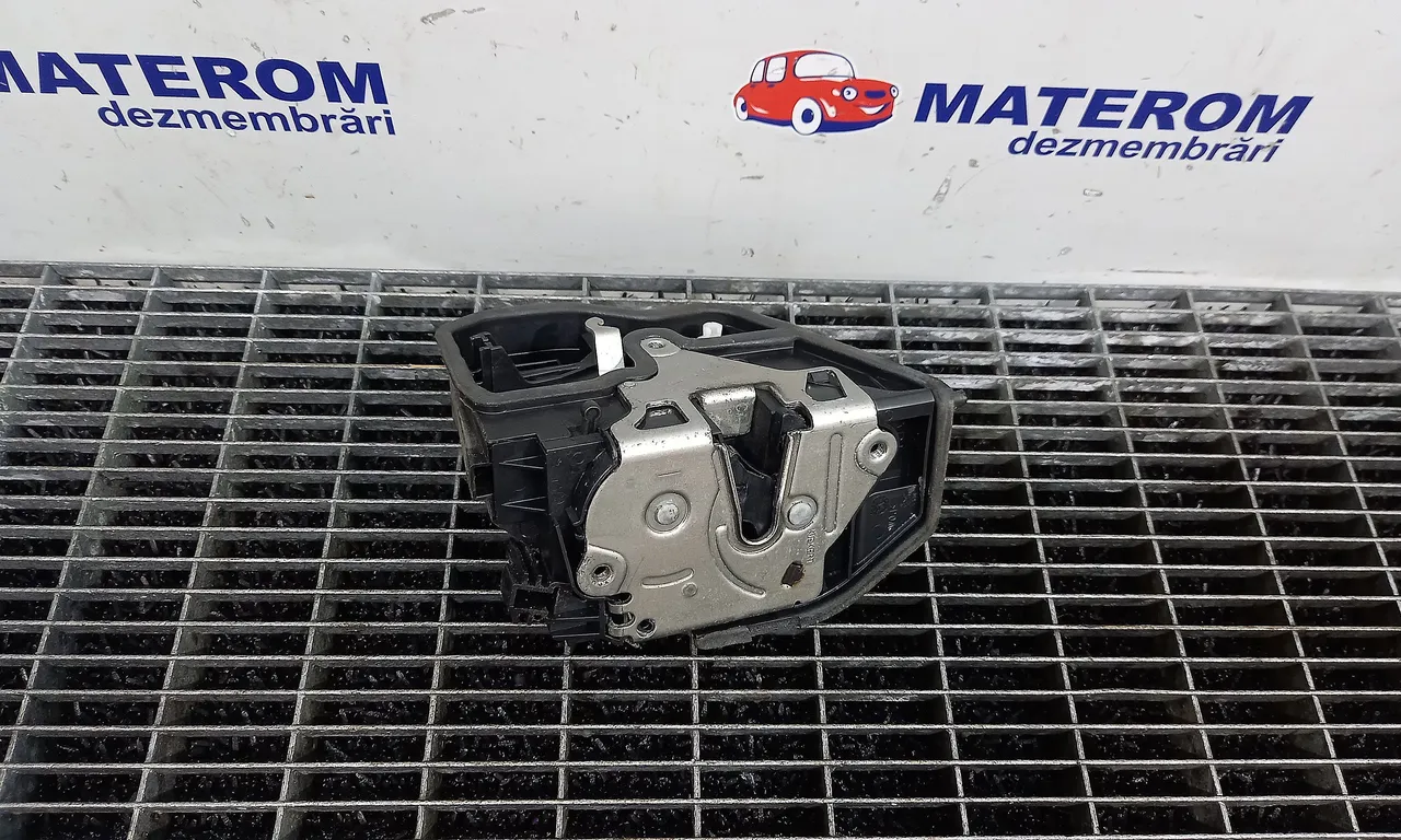 INCUIETOARE USA SPATE DREAPTA BMW X3 2003-2011