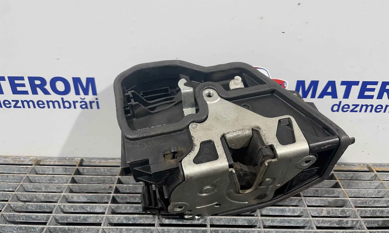 INCUIETOARE USA SPATE DREAPTA BMW X3 2003-2011