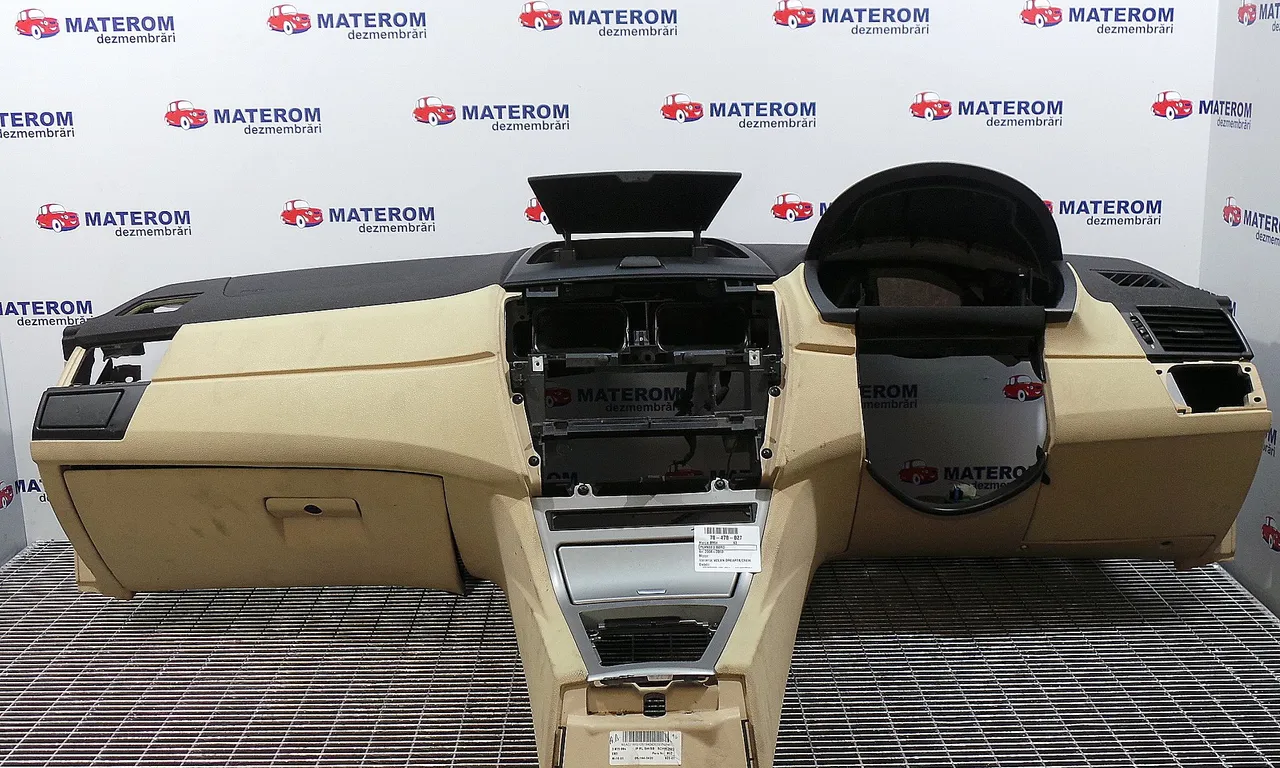 PLANSEU BORD BMW X3 2003-2011