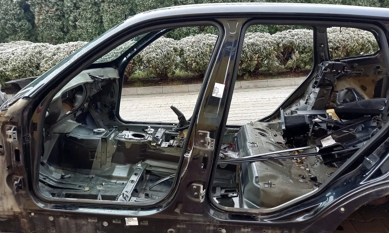 STALP MIJLOC STANGA BMW X3 2003-2011