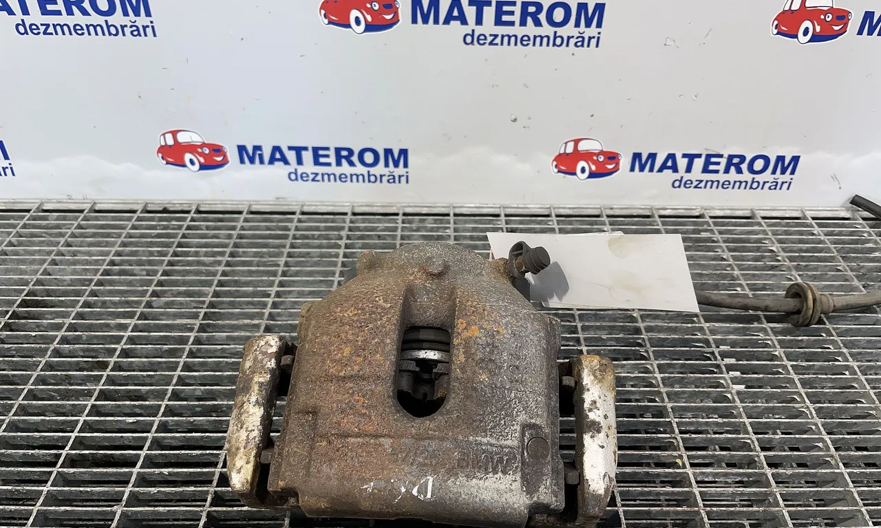 ETRIER FATA DREAPTA BMW X3 2003-2011