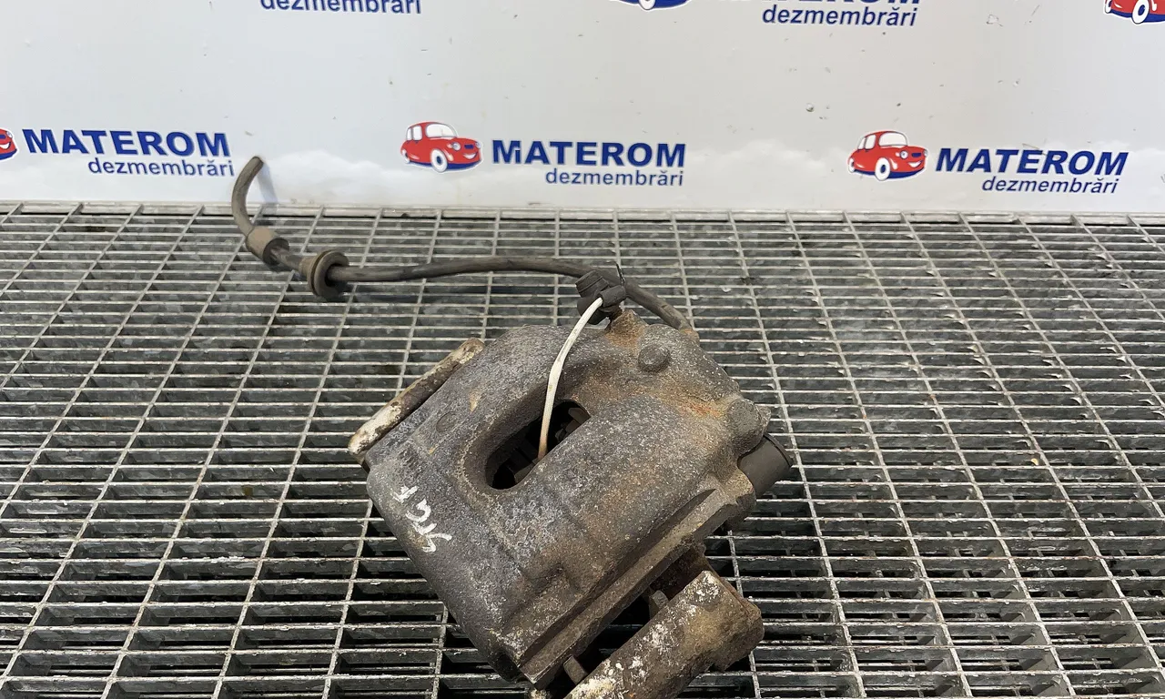 ETRIER FATA STANGA BMW X3 2003-2011