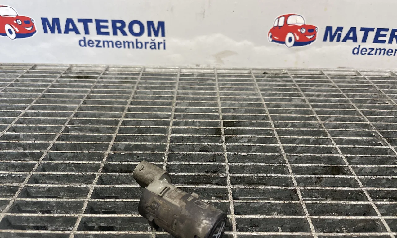 SENZOR PARCARE FATA BMW X3 2003-2011