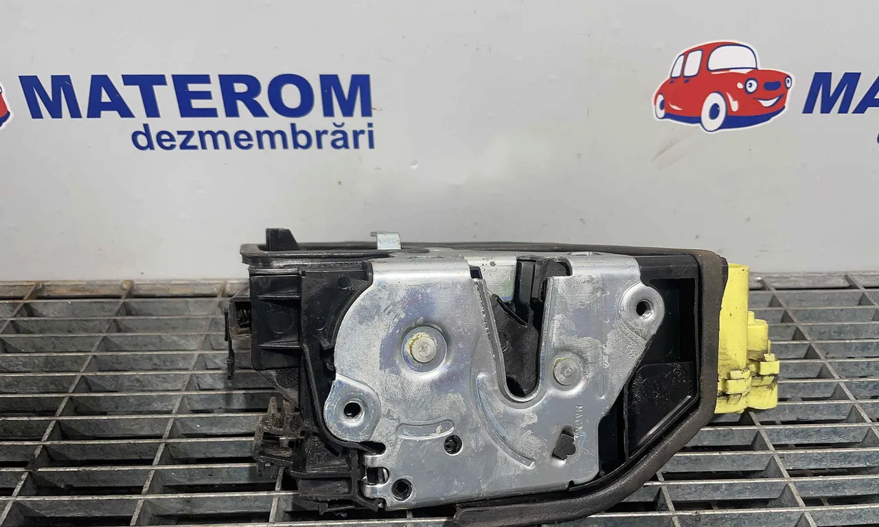 INCUIETOARE USA FATA DREAPTA BMW X3 2010-2017