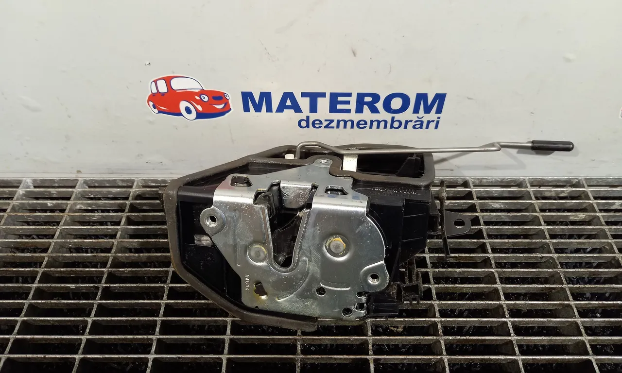 INCUIETOARE USA FATA STANGA BMW X3 2010-2017
