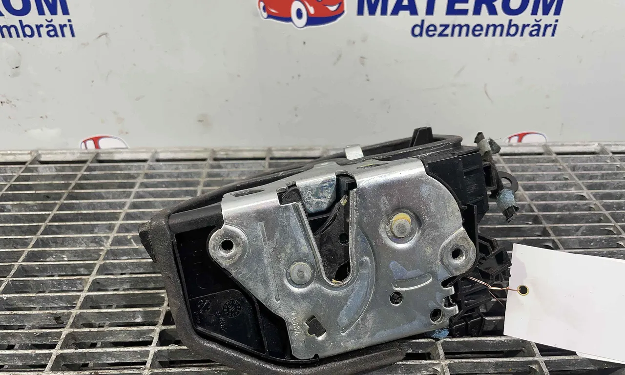 INCUIETOARE USA FATA STANGA BMW X3 2010-2017