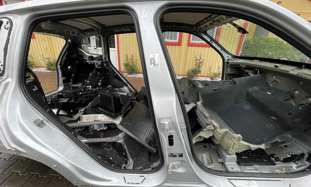 STALP MIJLOC DREAPTA BMW X3 2010-2017