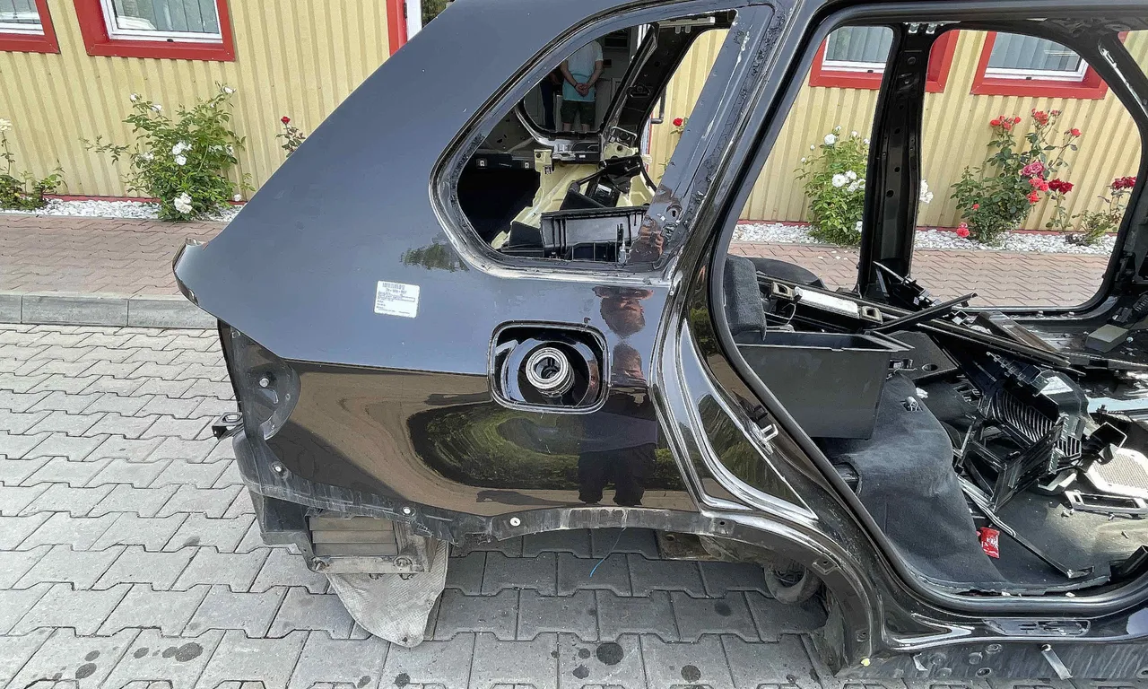ARIPA SPATE DREAPTA BMW X5 2006-2013