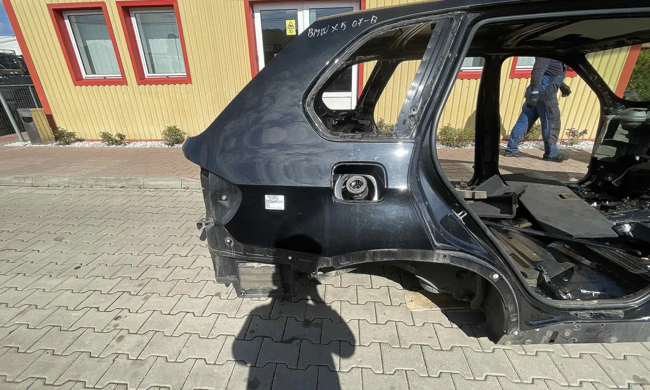 ARIPA SPATE DREAPTA BMW X5 2006-2013