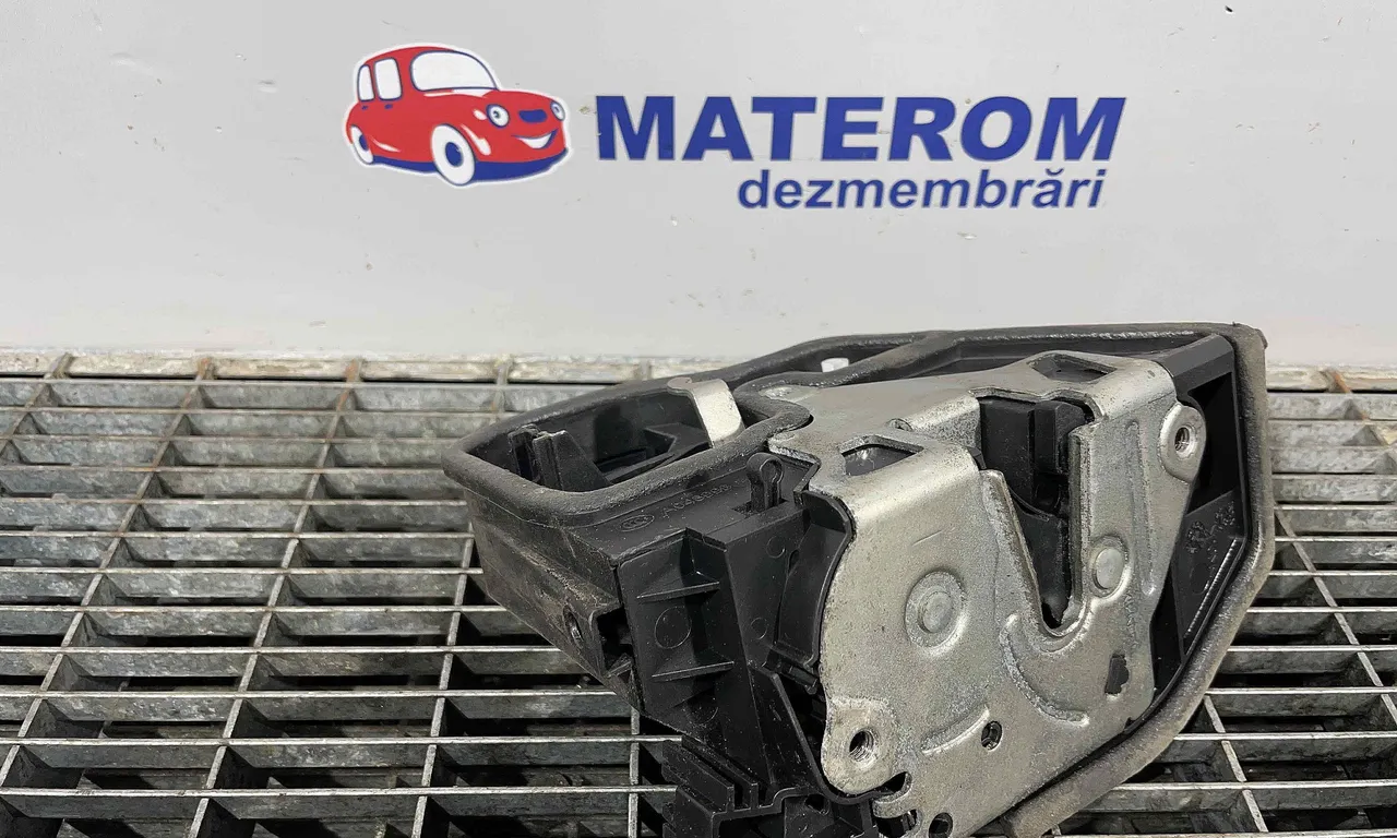 INCUIETOARE USA SPATE DREAPTA BMW X5 2006-2013