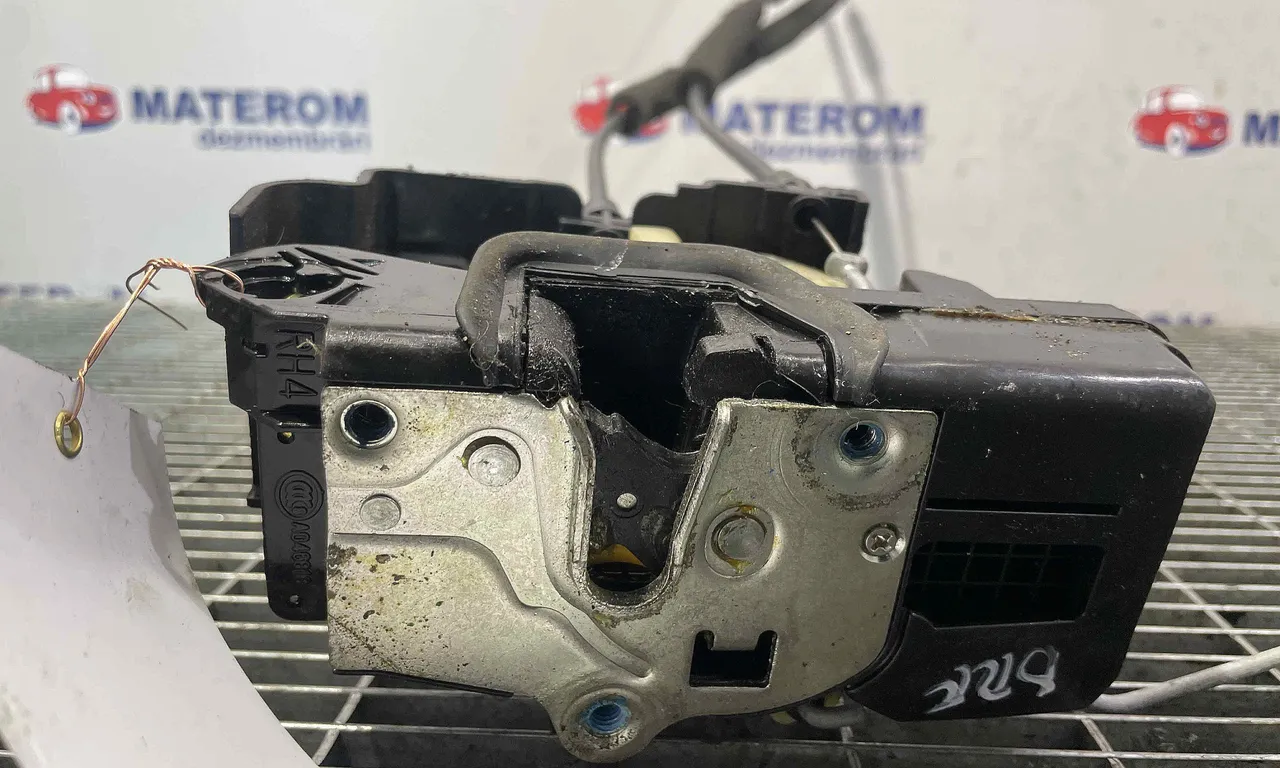 INCUIETOARE USA FATA DREAPTA CHEVROLET CAPTIVA 2006-2010