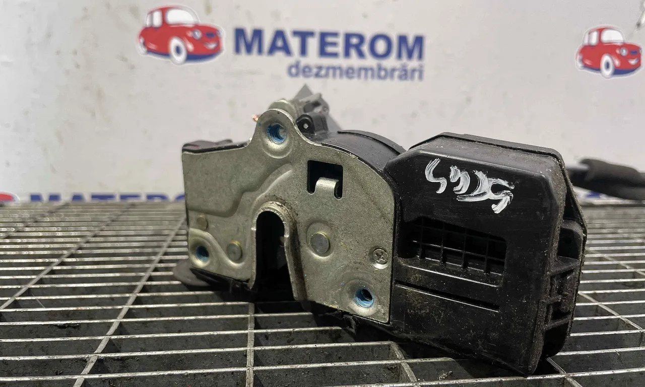 INCUIETOARE USA SPATE STANGA CHEVROLET CAPTIVA 2006-2010