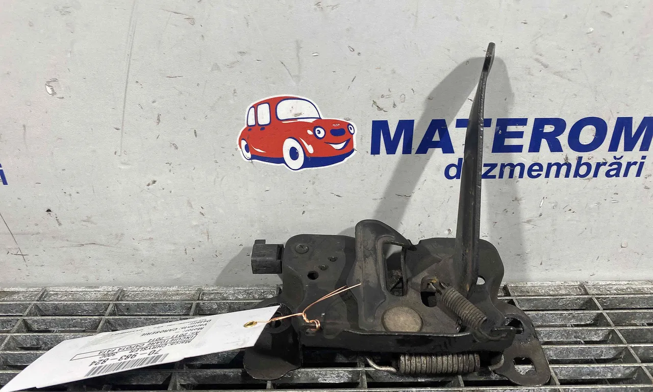 INCUIETOARE CAPOTA FATA CHRYSLER 300C 2010-2014
