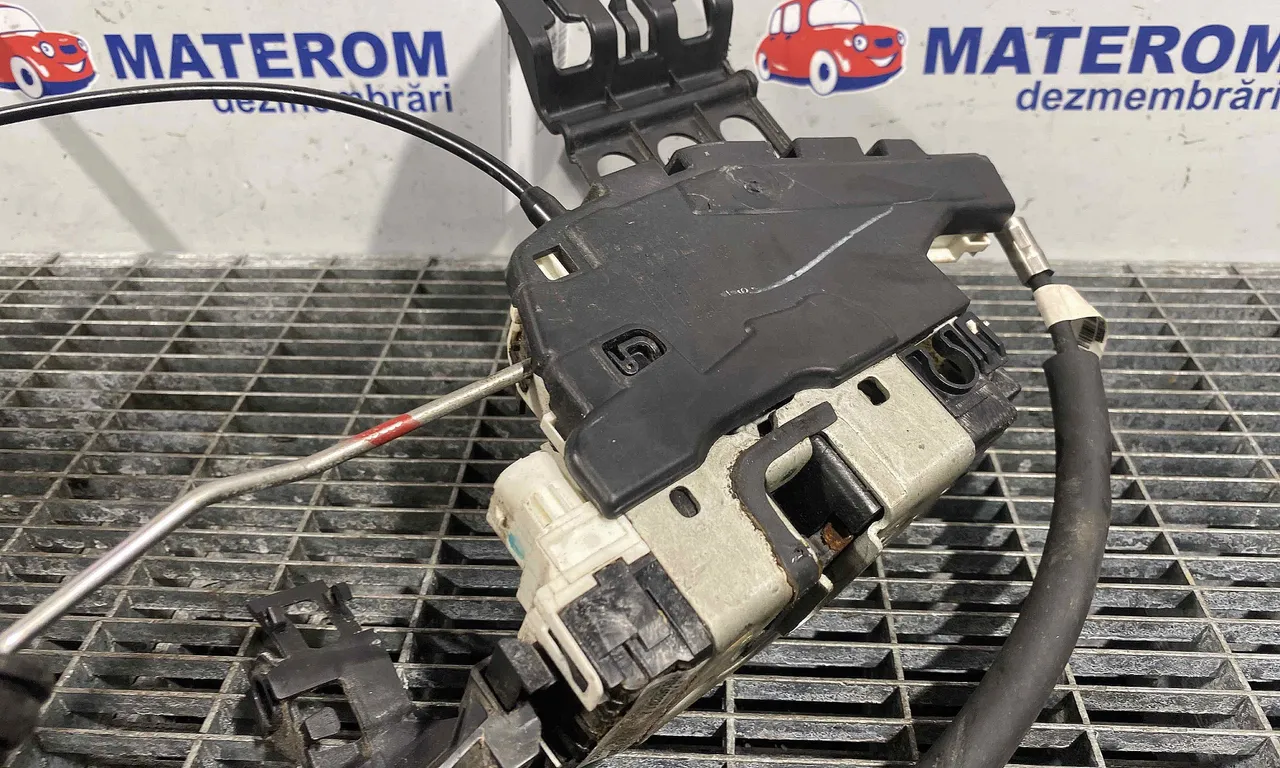 INCUIETOARE USA FATA STANGA CHRYSLER 300C 2010-2014