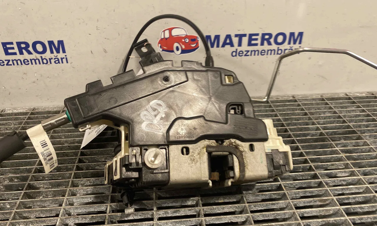 INCUIETOARE USA SPATE DREAPTA CHRYSLER 300C 2010-2014