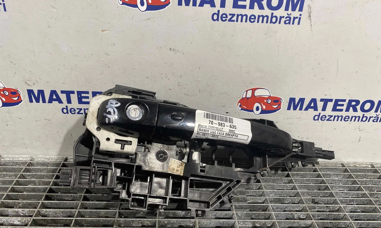 MANER USA FATA DREAPTA CHRYSLER 300C 2010-2014