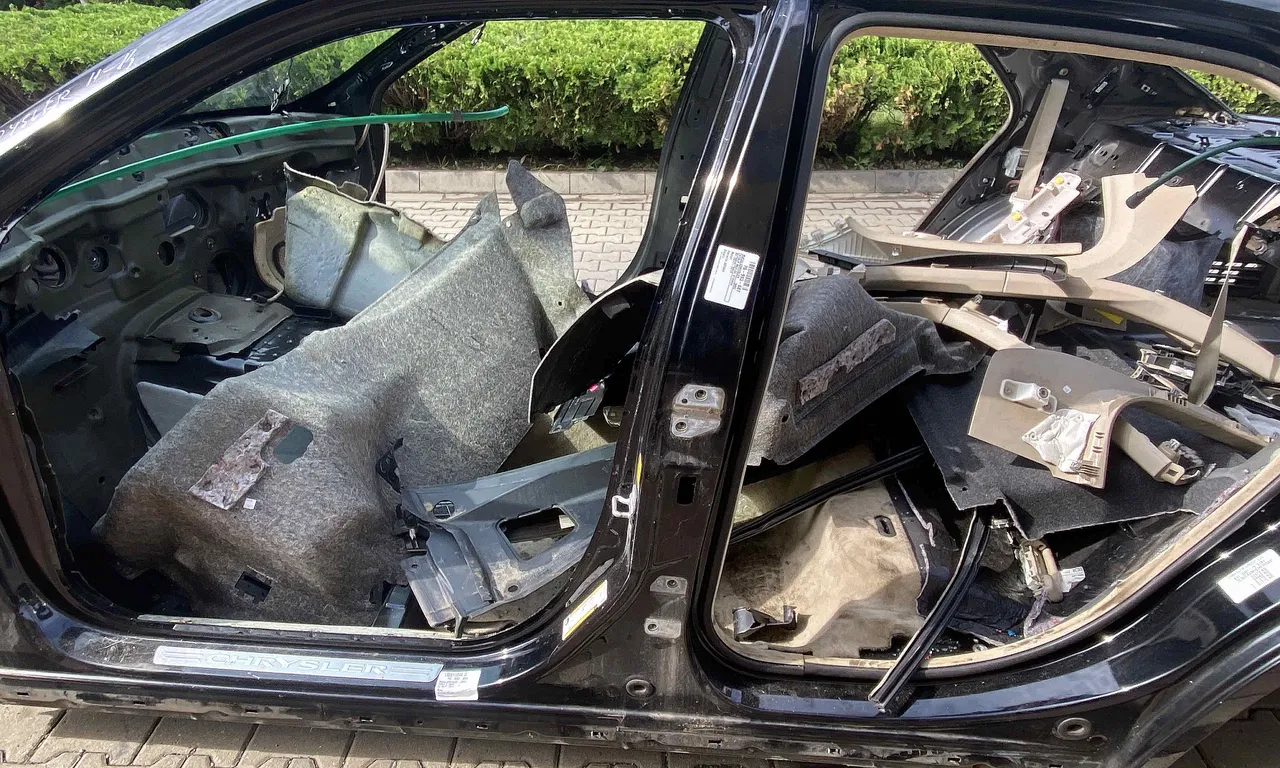 STALP MIJLOC STANGA CHRYSLER 300C 2010-2014