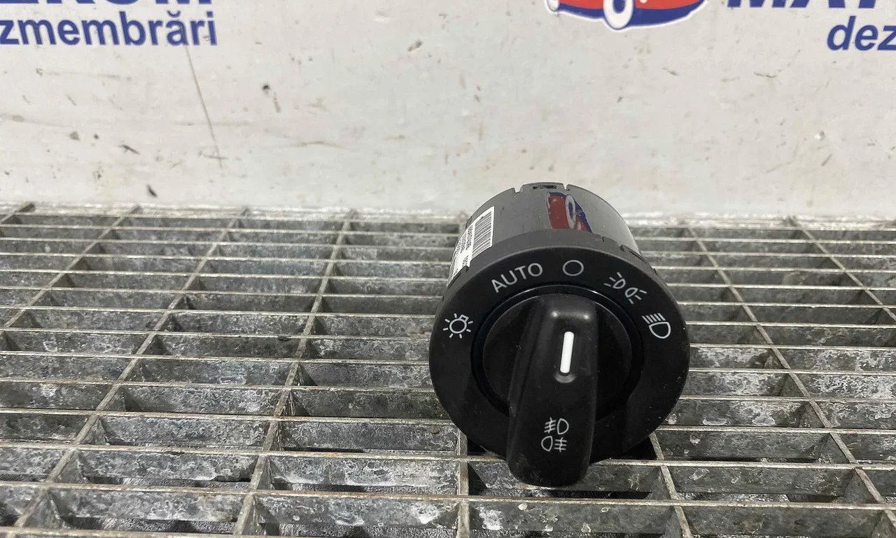 INTRERUPATOR LUMINI CHRYSLER 300C 2010-2014