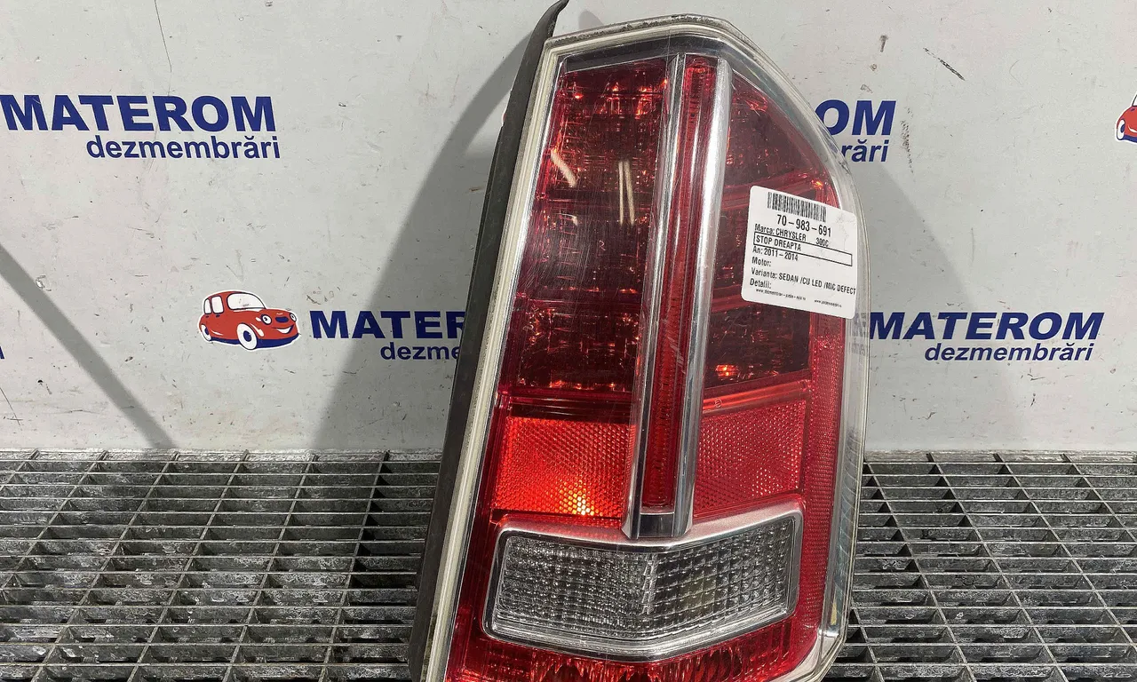 STOP DREAPTA CHRYSLER 300C 2010-2014