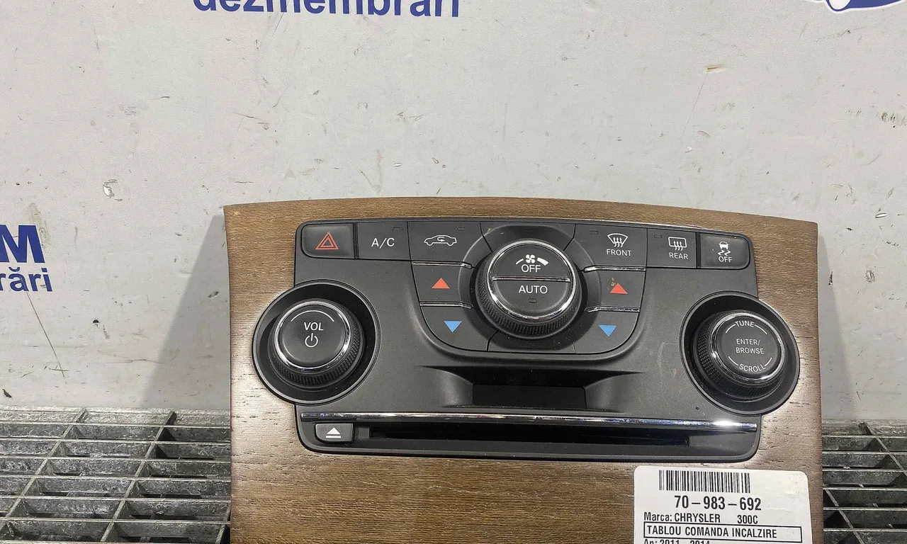 TABLOU COMANDA INCALZIRE CHRYSLER 300C 2010-2014