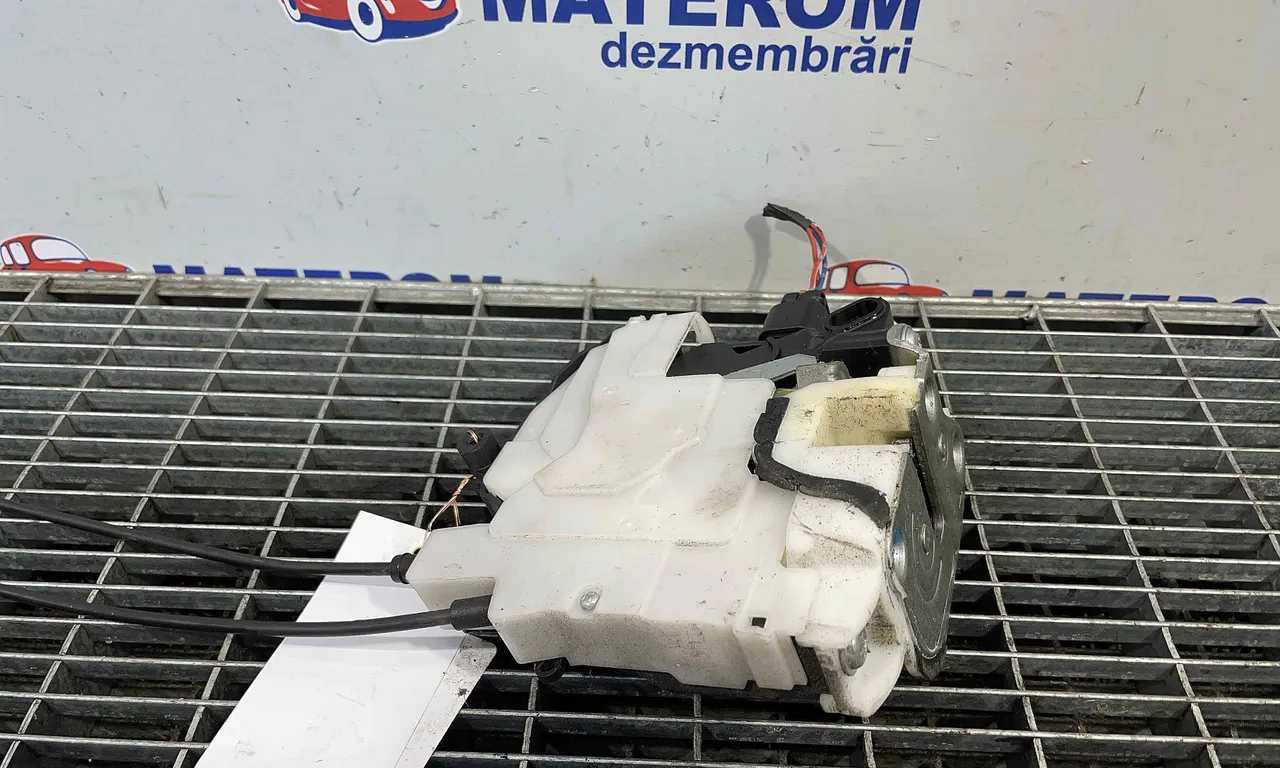 INCUIETOARE USA FATA STANGA CITROEN C-CROSSER 2007-2012