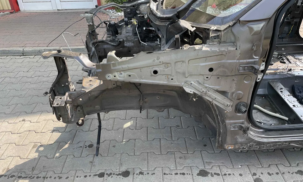LONJERON STANGA CITROEN C-CROSSER 2007-2012