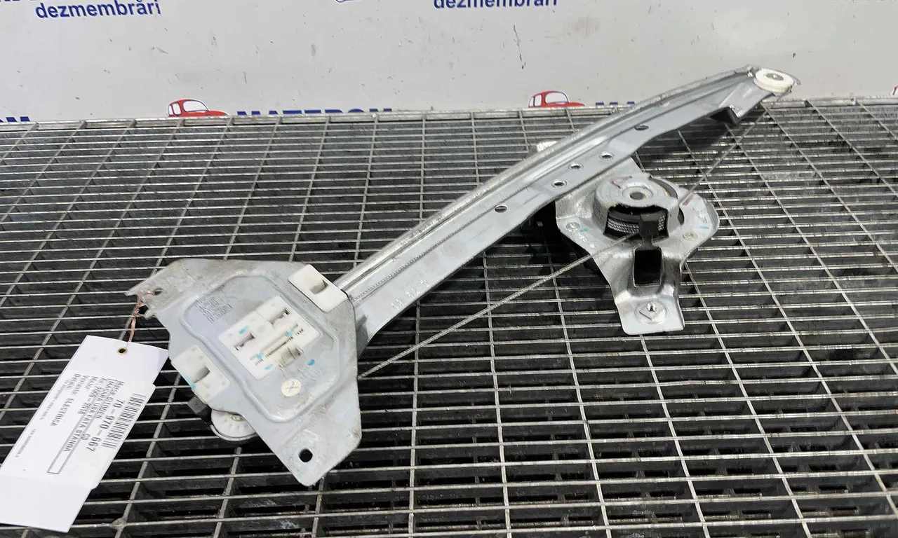 MACARA USA FATA STANGA CITROEN C3 II 2009-2016