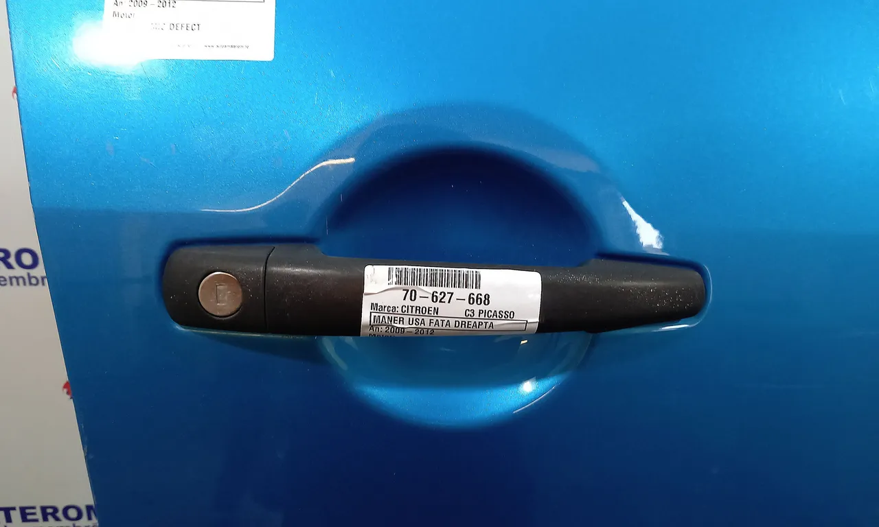 MANER USA FATA DREAPTA CITROEN C3 PICASSO 2008-2012