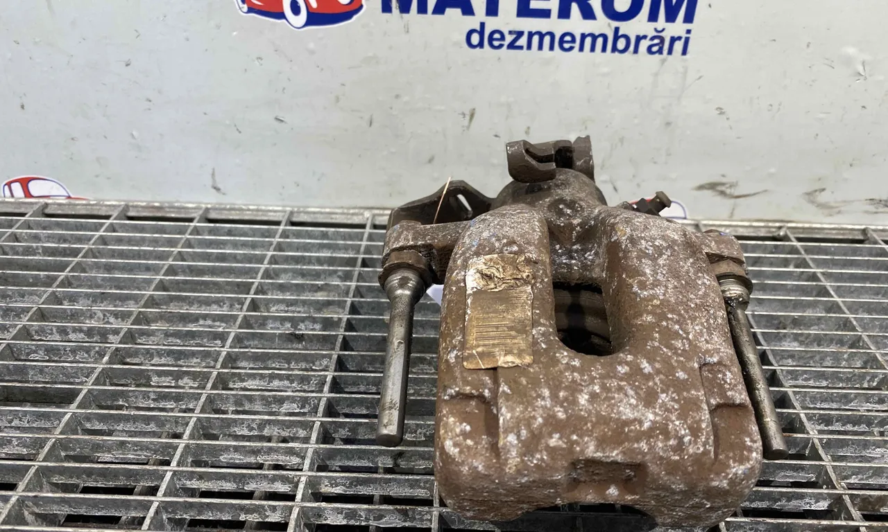 ETRIER SPATE DREAPTA CITROEN C3 PICASSO 2008-2012