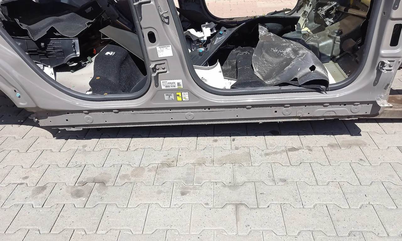 PRAG DREAPTA CITROEN C4 CACTUS 2014-2017