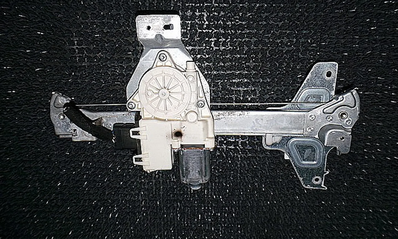MACARA USA SPATE DREAPTA CITROEN C4 2004-2013