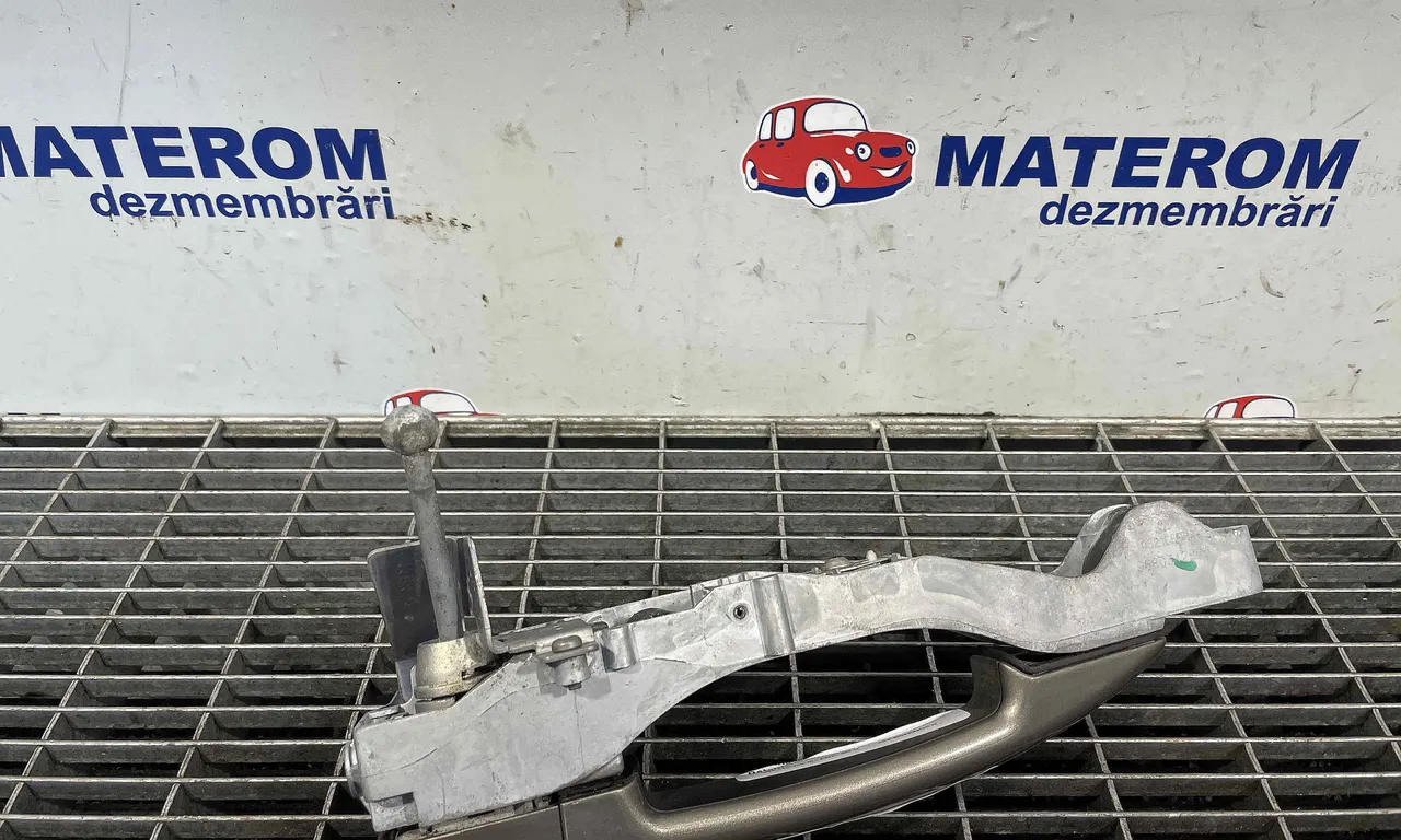 MANER USA FATA STANGA CITROEN C4 PICASSO I 2006-2015