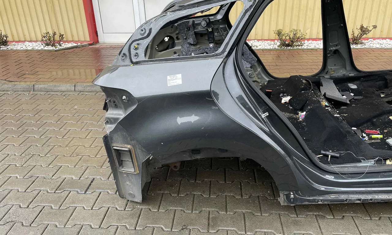 ARIPA SPATE DREAPTA CITROEN DS5 2011-2016