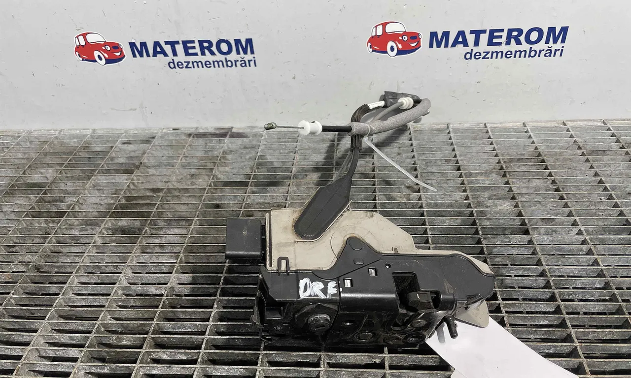 INCUIETOARE USA FATA DREAPTA CITROEN DS5 2011-2016