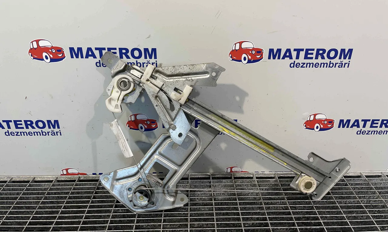 MACARA USA SPATE DREAPTA CITROEN XSARA 1997-2005