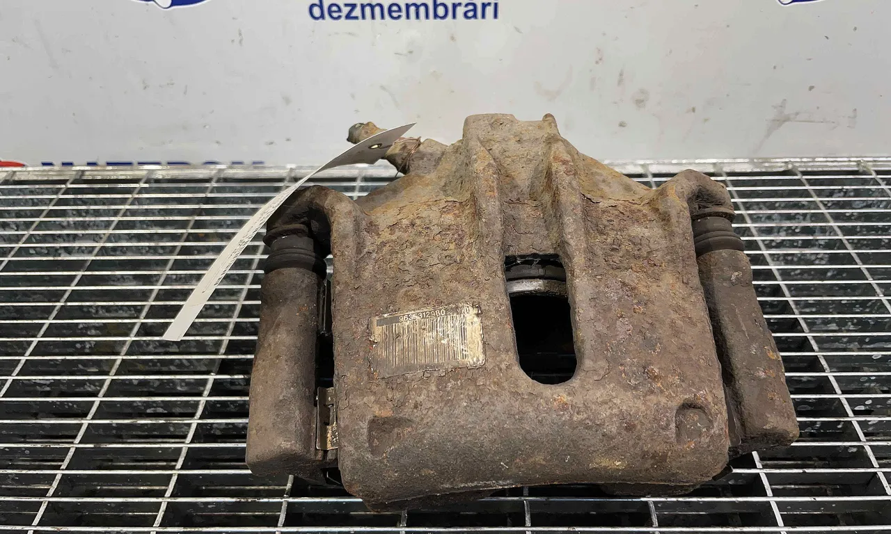 ETRIER FATA DREAPTA CITROEN XSARA 1997-2005