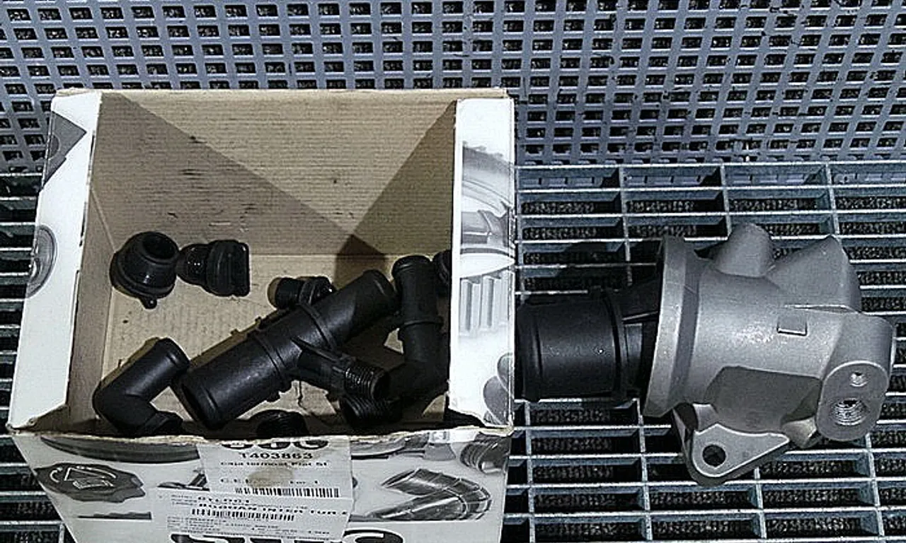 CARCASA TERMOSTAT CITROEN XSARA 1997-2005