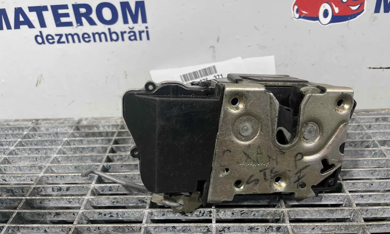 INCUIETOARE USA FATA STANGA CITROEN XSARA PICASSO 1999-2012