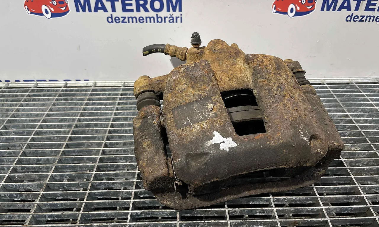 ETRIER FATA DREAPTA CITROEN XSARA PICASSO 1999-2012