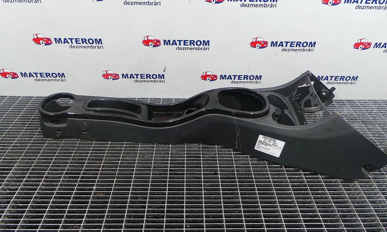 CONSOLA CENTRALA DACIA DUSTER 2010-2018