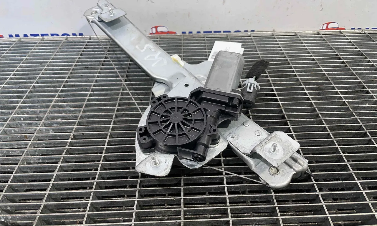 MACARA USA SPATE DREAPTA DACIA DUSTER 2010-2018
