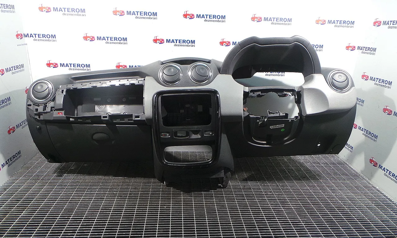 PLANSEU BORD DACIA DUSTER 2010-2018