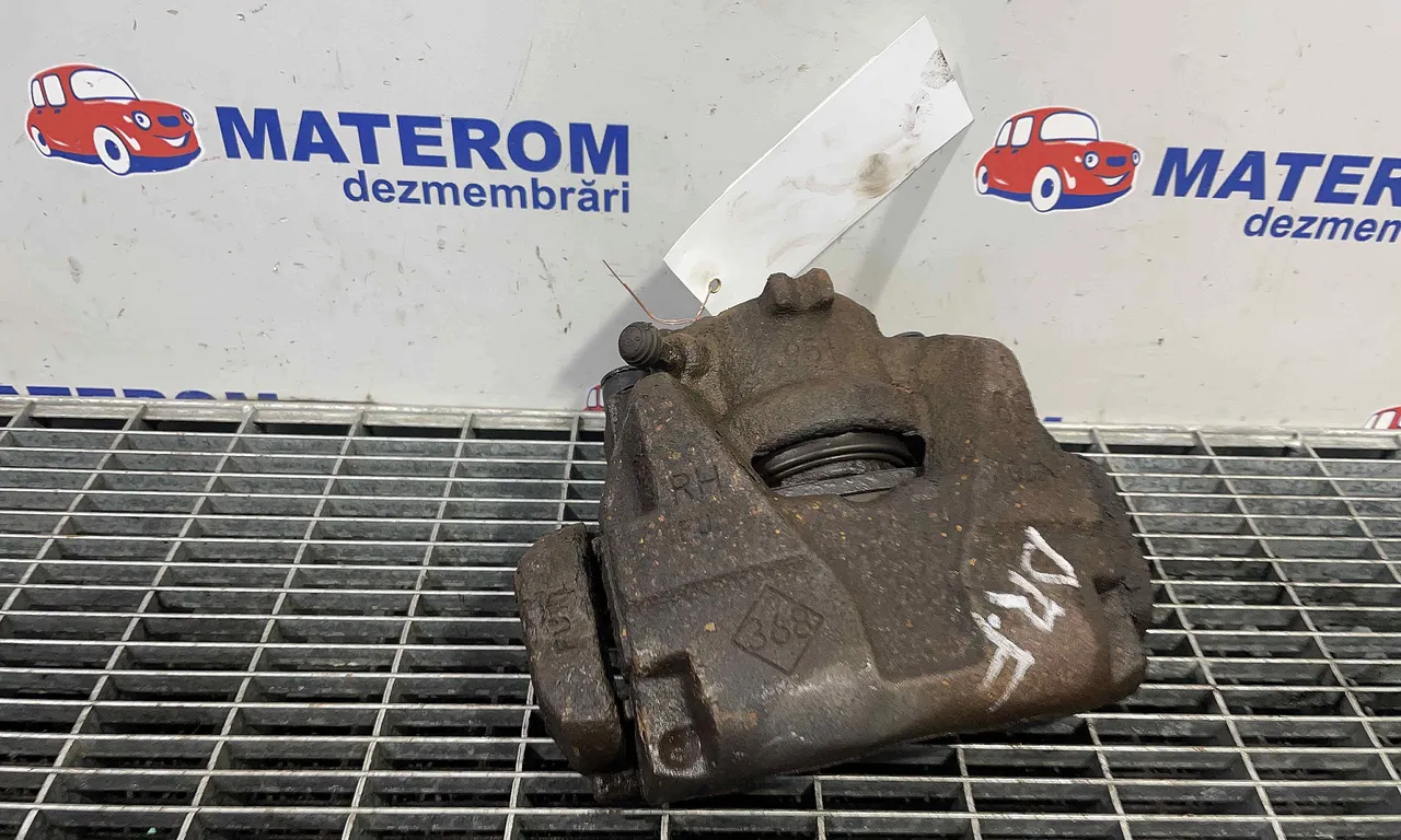 ETRIER FATA DREAPTA DACIA DUSTER 2010-2018