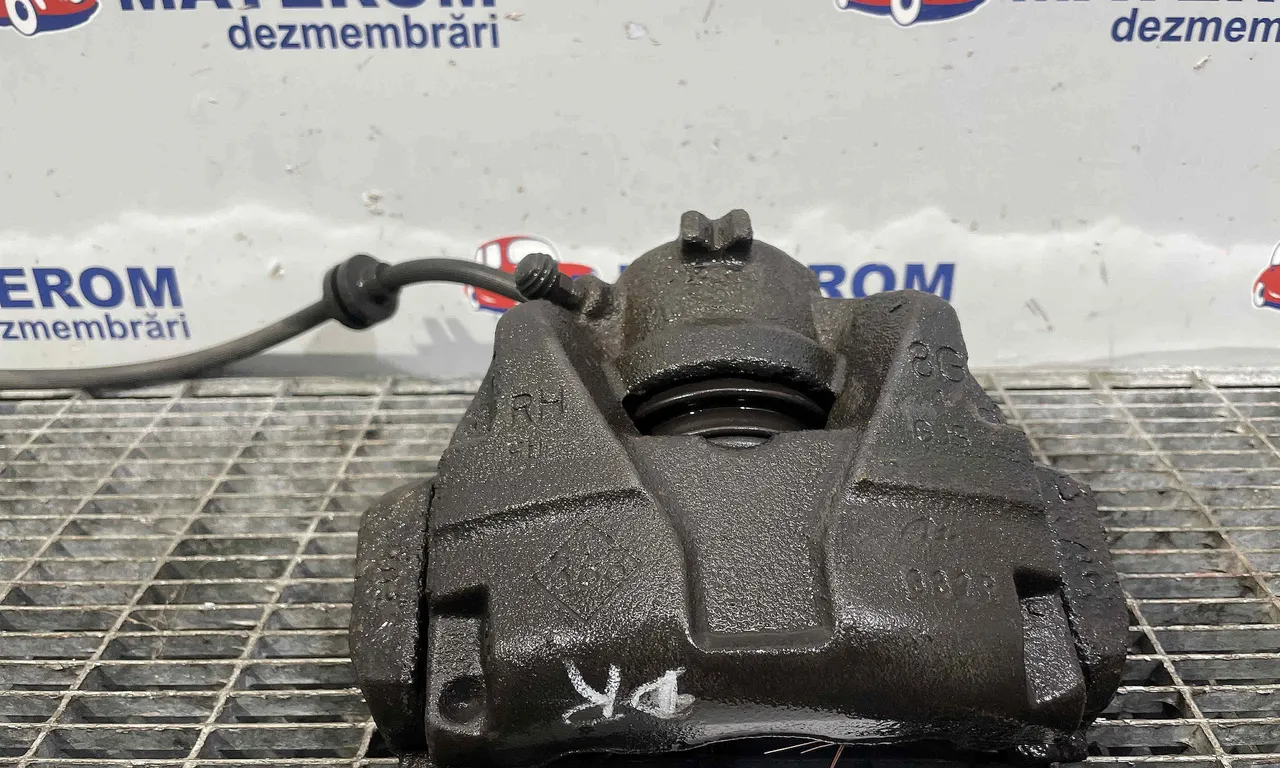 ETRIER FATA DREAPTA DACIA DUSTER 2010-2018