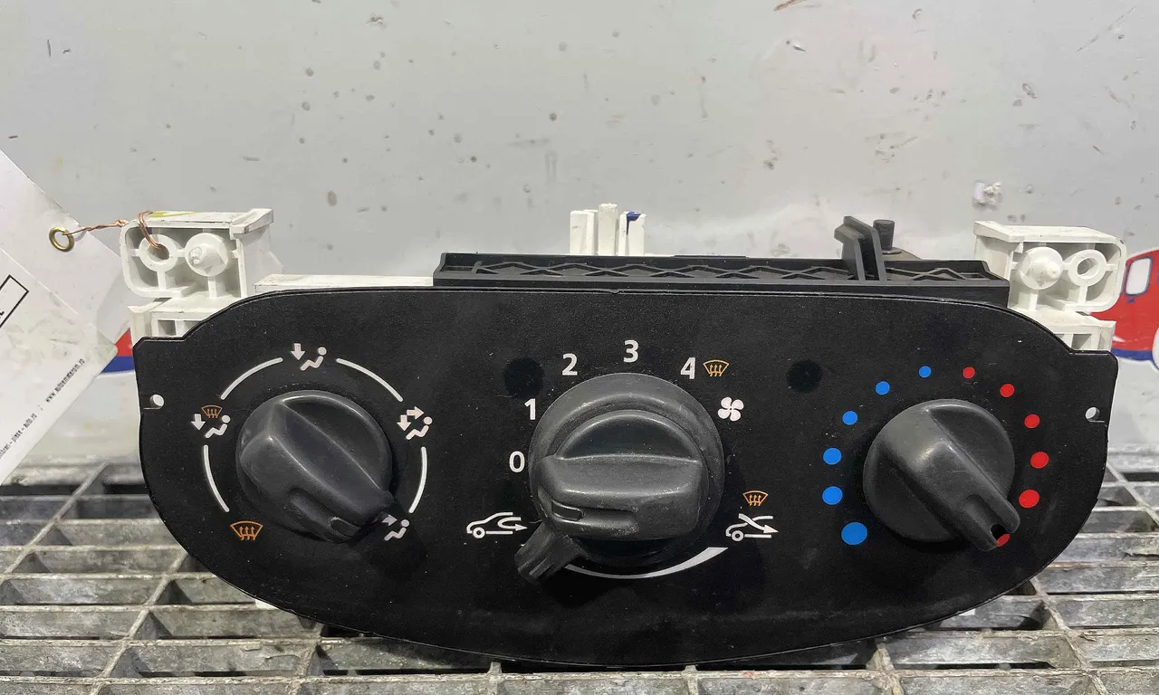 TABLOU COMANDA INCALZIRE DACIA DUSTER 2010-2018