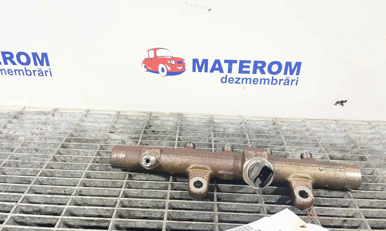 RAMPA INJECTIE DACIA DUSTER 2010-2018