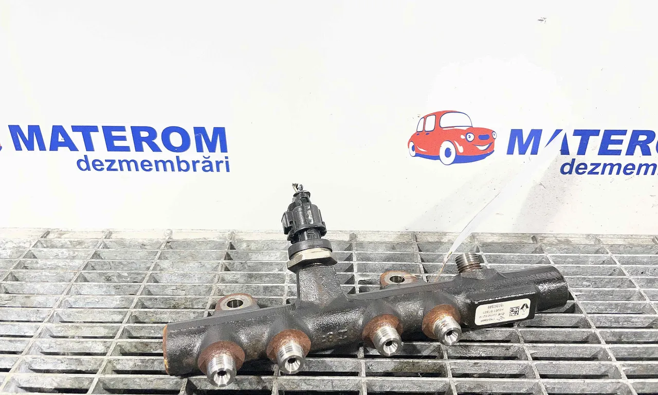 RAMPA INJECTIE DACIA DUSTER 2010-2018