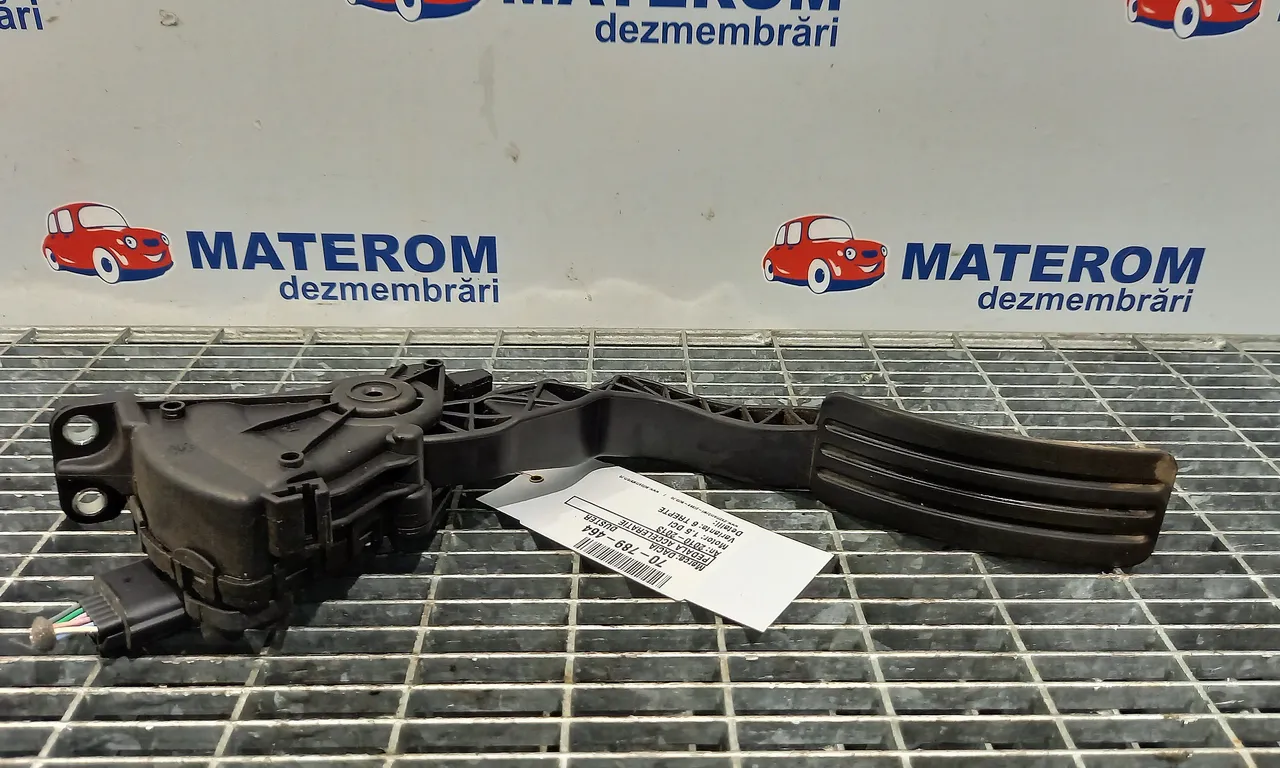 PEDALA ACCELERATIE DACIA DUSTER 2010-2018